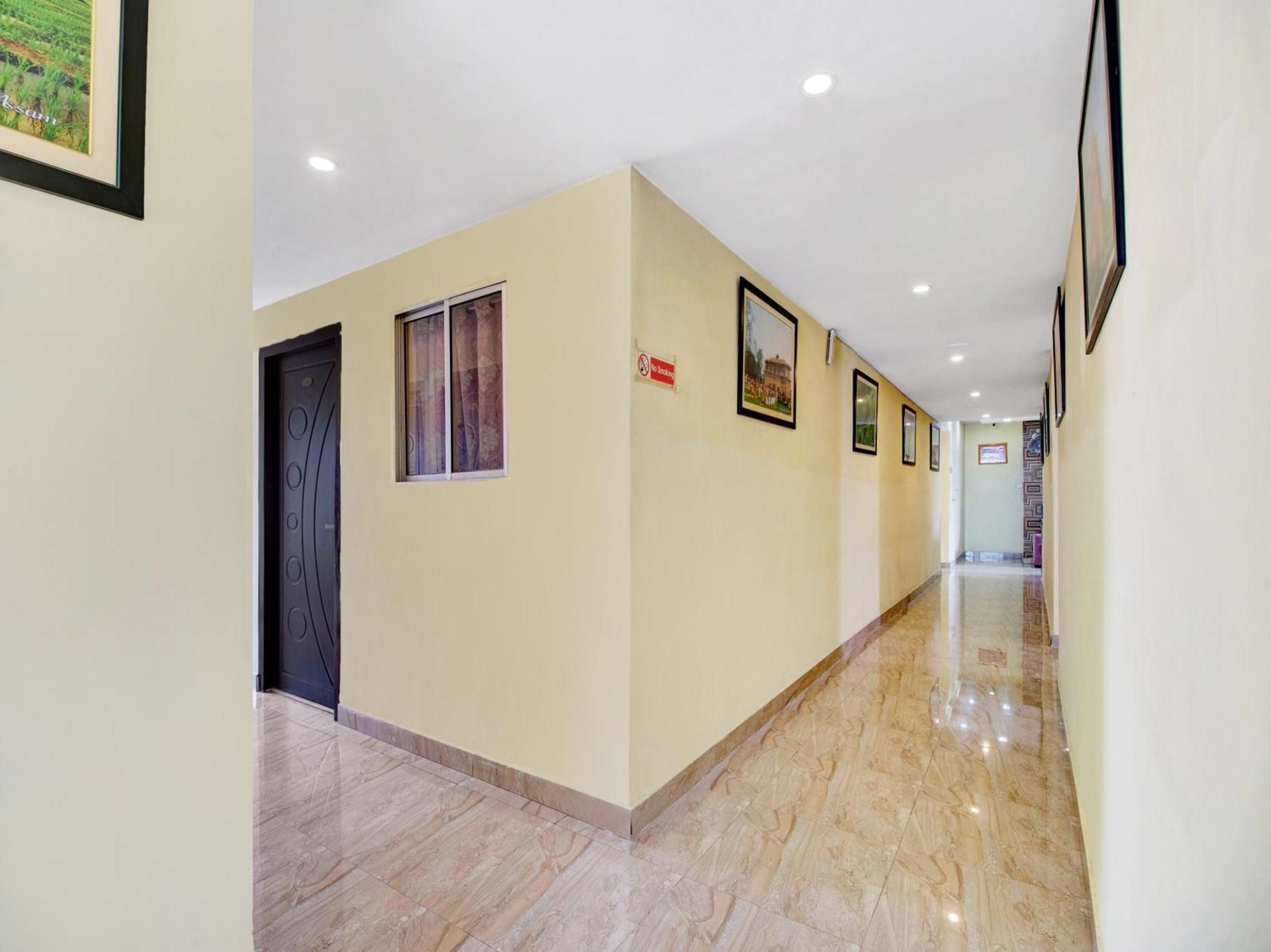 Super Hotel O Maligaon Adabari Гувахати Экстерьер фото