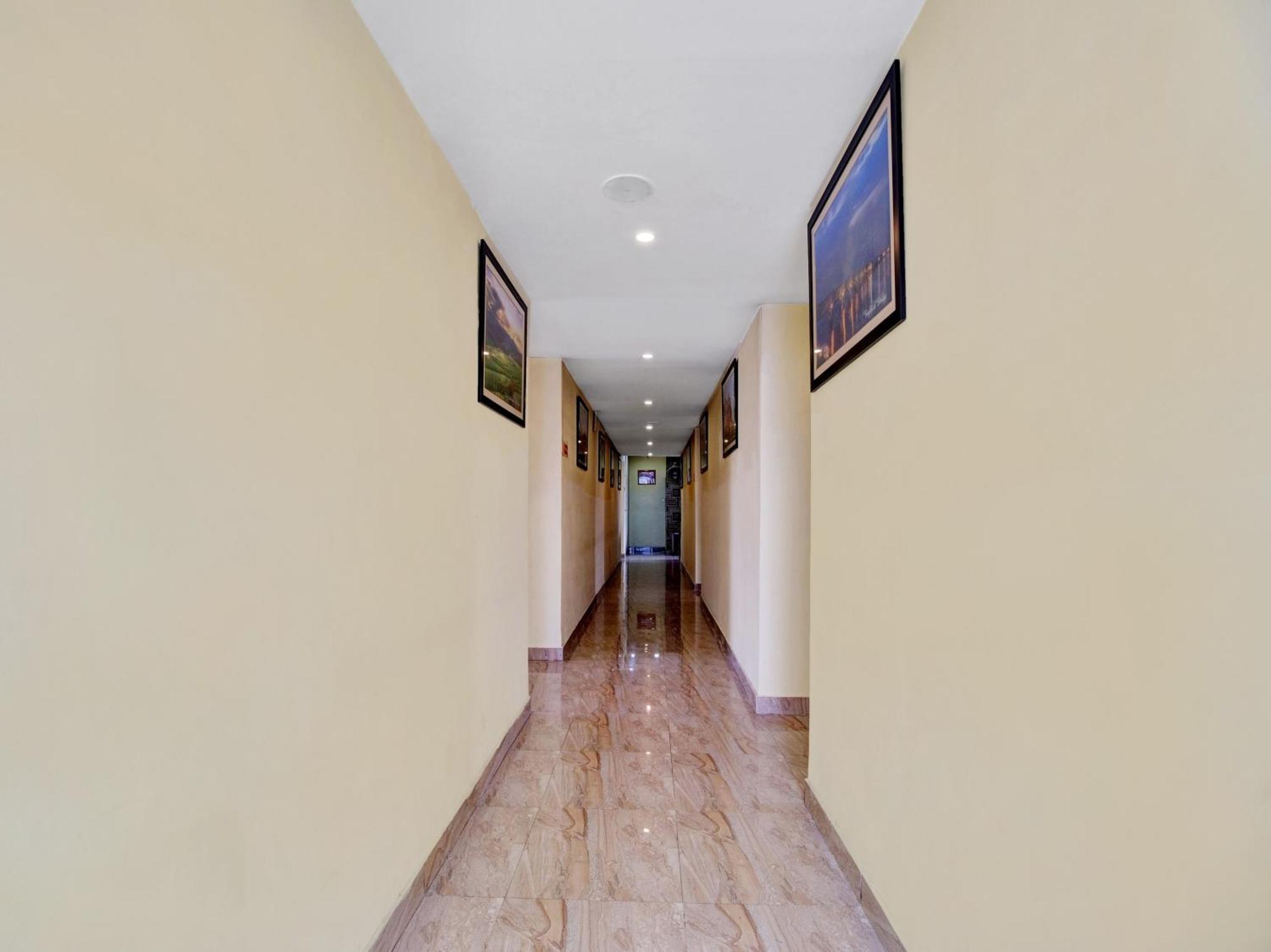 Super Hotel O Maligaon Adabari Гувахати Экстерьер фото